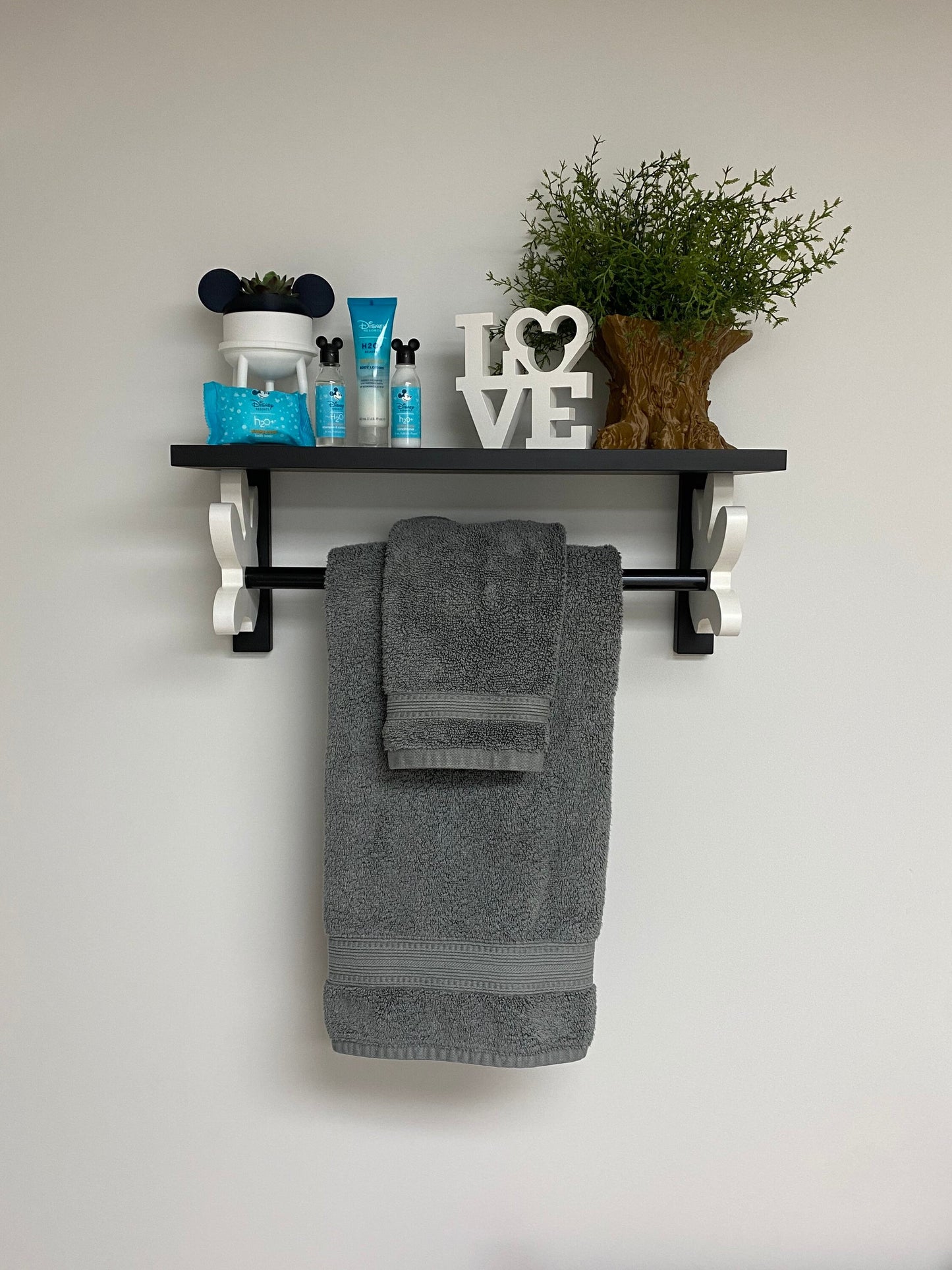 Bathroom Towel Bar and Shelf